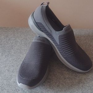 Men's 12 Skechers shoes, grey, Air Cooled Memory Foam